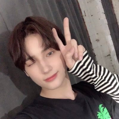 i need everyone who dont like YOUNGHOON to get together and go to hell