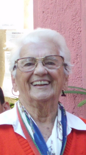 A Associação Cristã Verdade e Luz - Lar da Mamãe Clory, foi fundada por Clory Fagundes Marques em 1969 na cidade de São Bernardo do Campo.