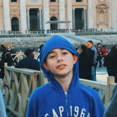 kylerobik's profile picture. walruses fear me | yale’26