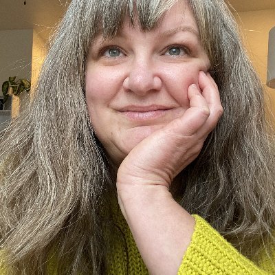 The account formerly known as @forcedotmom Late Blooming Feminist 🌷 Personal Style Engineer 🪡🧵📐🛍 CRM Systems Manager 👩🏼💻🌩️🖥 She/Her ♀