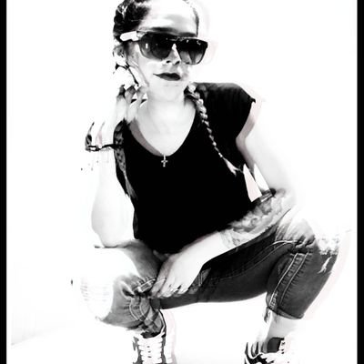 bebedeluz_su's profile picture. Algunos ∞ son más grandes que otros ∞