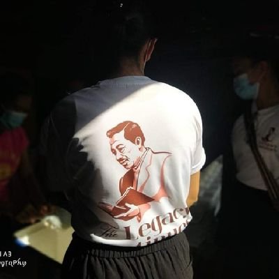 itsmeGlez2422's profile picture. 