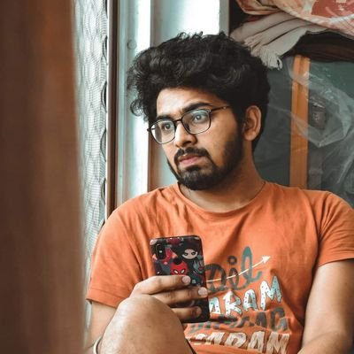 ammyclickz's profile picture. Photograper by passion,
Digital Marketer by profession.