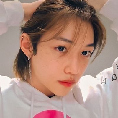 softbbyLix's profile picture. #방찬: Big nose, big feet you know what that means 😏 

 |02/05/20🐺🐥💕|