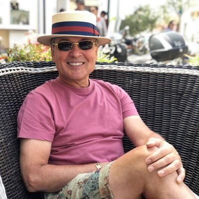 DrMiche44119315's profile picture. Living a life to put smile on faces..