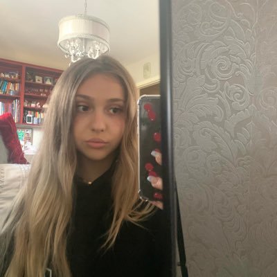 gabbybockaj's profile picture. 