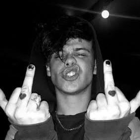 luv_swayla's profile picture. iโm back
(old jaden stan account)