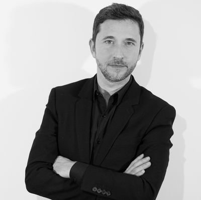 Musicien, pianiste et compositeur, directeur artistique de l'Ensemble ALMAVIVA. D'origine argentine, j'habite en France depuis 1996.