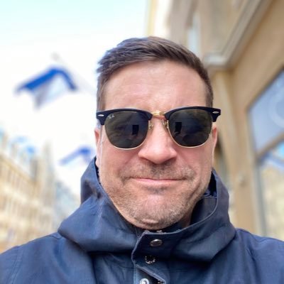 x is my stress pillow and rage room. Random stuff - to be honest, 97% stuff I am getting upset about, I rage for a while & I forget it 🇫🇴🇬🇧/🇺🇸🇸🇪. #PEACE
