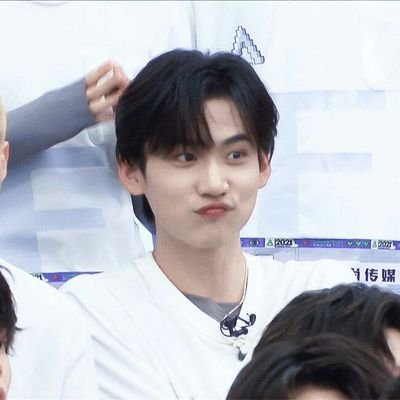 zhoukeyu_2002's profile picture. 周柯宇 โจวเคออวี่ ✨ป๋มอยากเป็นนักอวกาศ 🚀💗สมัครมาหวีดพี่เคอและแก๊งสามหมีโดยเฉพาะ😶แก๊งสามหมีตลอดไป #zhoukeyu #ออสเคอแพท