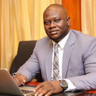 Yefien_Coul's profile picture. Directeur Général de @YEFIEN_COM, agence web spécialisée dans le #Digital