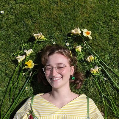 JulesMcGeeR's profile picture. several frogs stacked on top of each other • they/them • all views my own