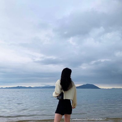 2児の子持ち🧡
離婚後、生活していくのがやっとの状態...(৹˃ᗝ˂৹)⇒今の現状を変えたいと思い、ネットビジネスに出会う⇒3ヵ月で月収100万円達成💓
時間とお金が自由になってゆとりのある生活に💞
わたしの様に現状を変えたいと思っている人を無料でサポートしてます✊
無言フォロー失礼します🙇
