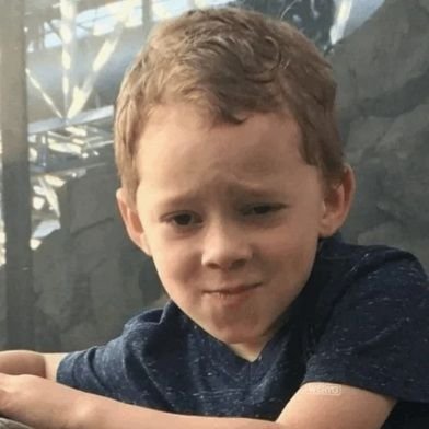 callmmdd's profile picture. بیشتر مصرف کننده هست این کاربر