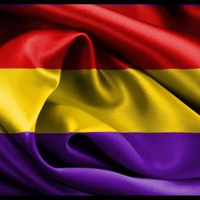 albertloro's profile picture. Sobreviviendo en esta vida de continuas curvas y Mati me acompaña por ellas
Fui alcalde de mi pueblo pero sigo persiguiendo sueños