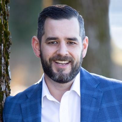 Passionate Healthcare Strategist / Family Man/ Golf Enthusiast / Sports Nut / Outdoorsman / Relationship Builder/ Musician / Fun Haver