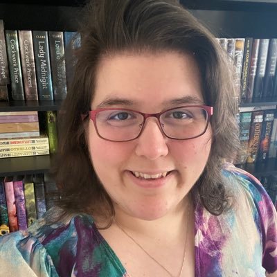 Wife (she/her) | Book Blogger | Artist | Critter (Critical Role)