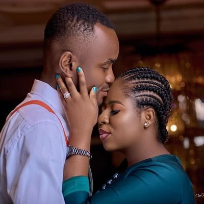 Wedding || Portrait || Cooperate || Fashion & Commercial Photographer📸
Available for booking;call or WhatsApp: 08034813013