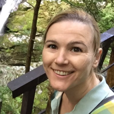 she/they • ❤️ Poms • 👩💻 software engineer: JS, C# • React, Vue, .NET