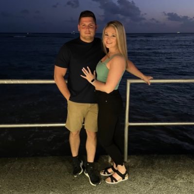 _srozzi's profile picture. Wife 💍 Mama💕 Dog Mom 🐶