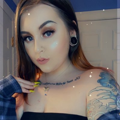Realestbabylove's profile picture. 🦋26🦋, ♑️, Halsey Stan💙✨,music lover💕, makeup lover💕, vegetarian💜follow me & I’ll follow back💜 follow my IGS: main: juliaaguliaa97 makeup: juliamaemua