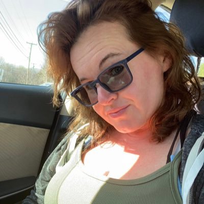 SoftKittyAli9's profile picture. 43/F warehouse ho by day, webcam ho by night...also got cute feets! although sore from work. content 4 sale :) love making new friends 😉Mwah! 💋