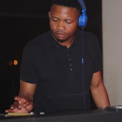 86_tokyo's profile picture. Real Name, Theophillus Lekgogola Lives in Cape Town and im a deep house selector.