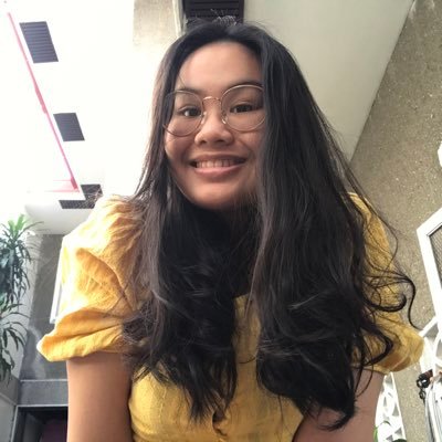 _kristineumali's profile picture. frogs don’t have belly buttons and birds dance to mate