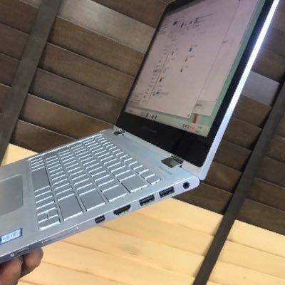 iam_Ghidyon's profile picture. A village boy with city dreams......I buy, sell and fix laptops, phones and accessories @comp_village ikeja