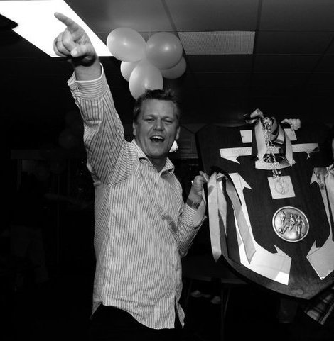 garethdmiller's profile picture. The only man connecting Teenage Mutant Ninja Turtles with Sutton United Football Club