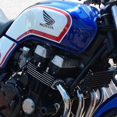 wakuwakuhage's profile picture. 1977年生。学なし､金なし､底辺のヲ爺です。