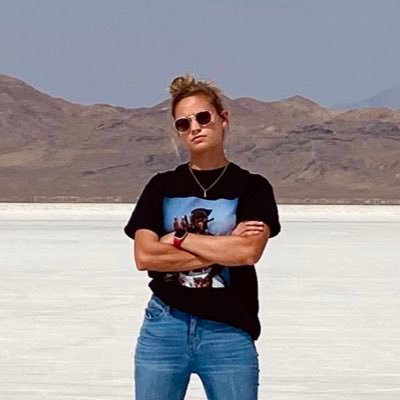 ellenpetro's profile picture. 