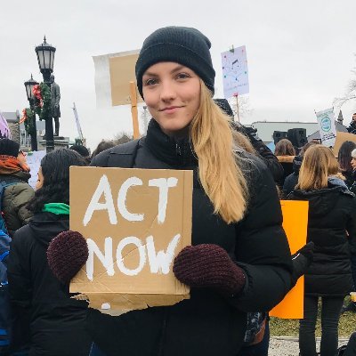 CharlottevCraig's profile picture. 