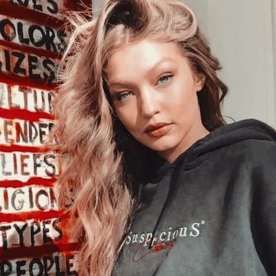 #𝐋𝐔𝐂𝐈𝐅𝐄𝐑: my first love was never Eve, it was you, Chloe • fan account | {a/ela/-a}