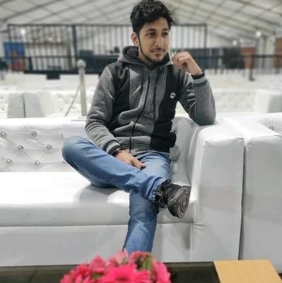 scripty07's profile picture. SDE-2 @zomato