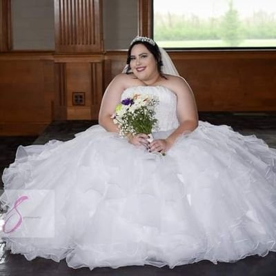 RightBeckAtYa's profile picture. It's Becky, not Becca. Just a breadstick girl that married into a rye chip eating family.
Caring wife.
Loving friend.
Slap bet commissioner.