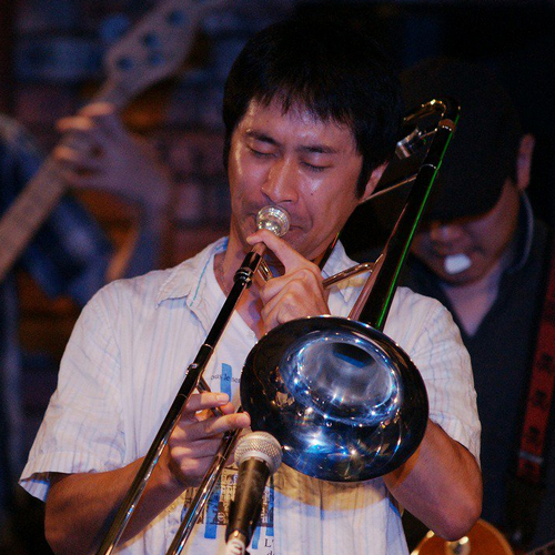 人生アドリブ。神戸でkintoneやドローンをやっています。kintoneは基本機能が好き。特に関連レコード一覧 >アプリアクション >ルックアップが好き。kintoneに貯まったデータでコンテキストエンジニアリングしてAIエージェントとかいろいろやりたい。