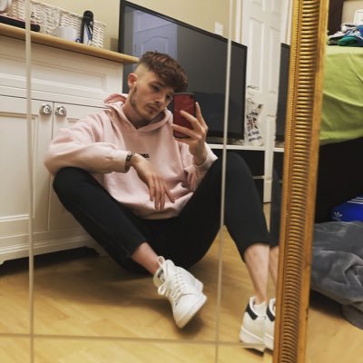 23, West Midlands. When I’m not gaming, you’ll find me deeping conspiracy theories & I’m sucker for a good murder documentary