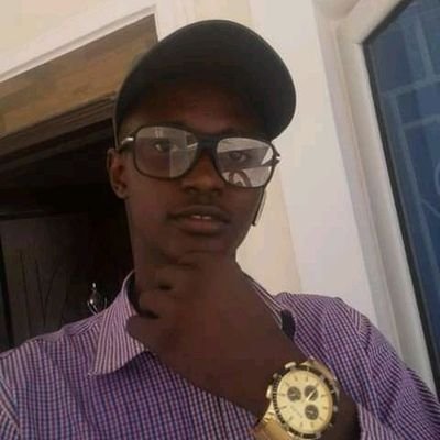 ImadeChris's profile picture. An aspiring and intuitive associate software developer