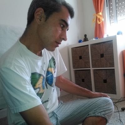 Caminante del camino en dirección a la fuente.
Yoga, Reiki..vida.
Bellos los ojos que me leen desde el interior de tu Ser.
Merci 🍒🌼