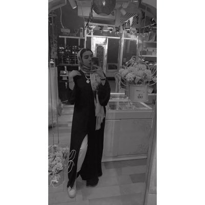 HabibaNegm10's profile picture. ‏"لا تنسى تلك الردود القاتله ، تذكرها كي لا تحن.."