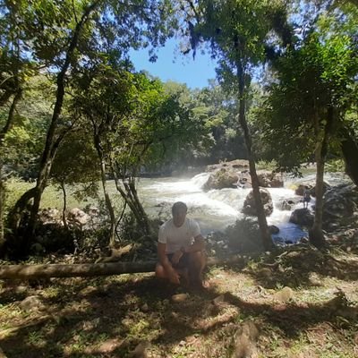 MidonNicolas's profile picture. El campo