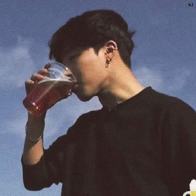 𝙏𝙝𝙪𝙣𝙬𝙖 (n.) - เดินดีๆนะครับ ระวังตกหลุมรักผม @thunderxjk97 | 𝐥𝐢𝐭𝐭𝐥𝐞 𝐭𝐰𝐢𝐧 | กลับบ้านดีๆนะครับ ระวังหลงผม เป็นคนคลั่งรักจีมินพอๆกับเธอ