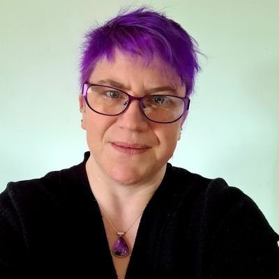 Researcher in community wellbeing. Researching homelessness and creative health, marginalisation, inequalities, and the life course. Pronouns: she/her