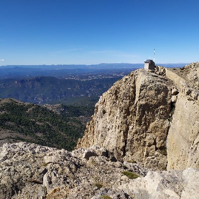 Difusió del patrimoni valencià.
Ací parlarem de les meravelles i tresors del territori valencià en general, amb especial èmfasi en la seua naturalesa.