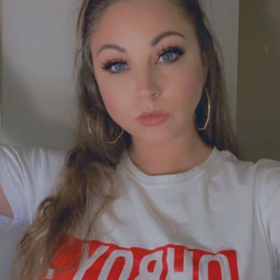 stephksea's profile picture. momma. fiancé. florida livin.