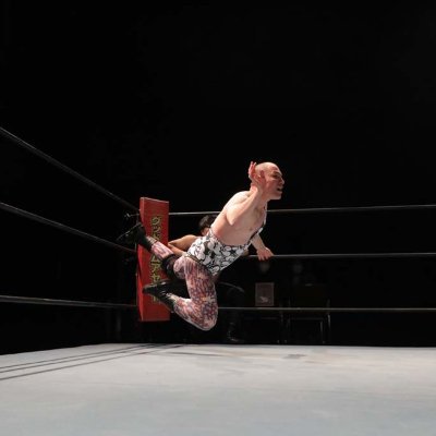 Veo a gente falsa que se pega de verdad o algo así. Podcaster Retirado. Amante y defensor del Comedy Wrestling
Campeón Nº1524 del DDT IMHM
