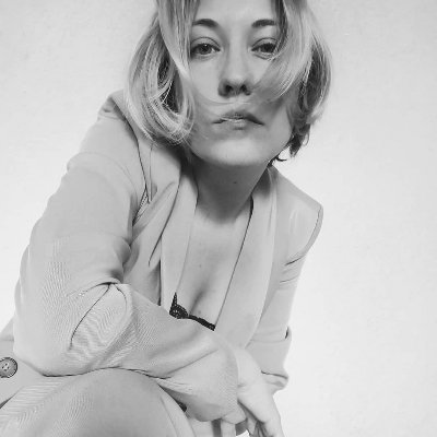 doma_jarosz's profile picture. creative / brand manager / AI trainer / social person
🛸 typical aquarius