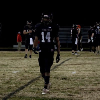 Wide Receiver • ‘21 HS Grad• 6’0 175 • 4 Years of eligibility • marcus232@icloud.com •