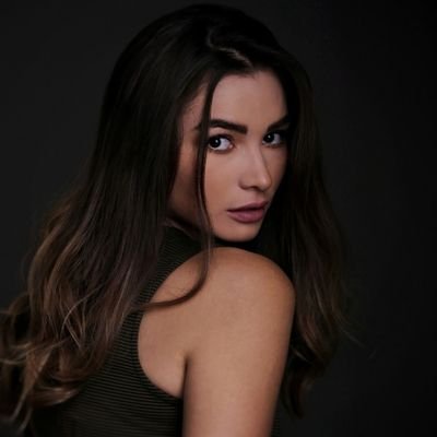 Actriz y conductora CEA Brenda Rivera en #mariposadebarrio por Netflix #Telemundo Rostro de Mèxico’14 Miss Global Mexico’17